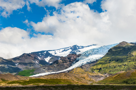 Vatnajokull glacier, Skaftafell national park, South coast of Iceland. Beautiful landscape with mountain viewの写真素材