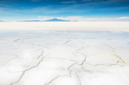 Salt flat Salar de Uyuni, Altiplano, Boliviaの写真素材