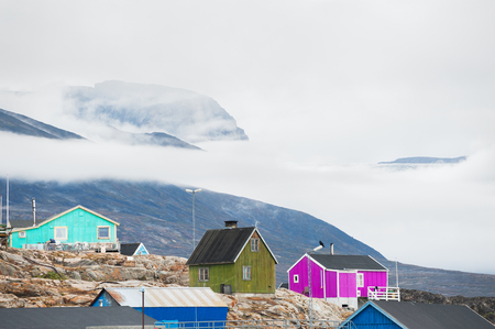 Colorful houses in Saqqaq village, western Greenlandの写真素材