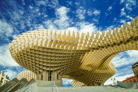 SEVILLA,SPAIN -JUNE 05 : Metropol Parasol in Plaza de la Encarnacion on June 05, 2014 in Sevilla, Spain. J. Mayer H. architects, it is made from bonded timber with a polyurethane coating.のeditorial素材
