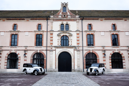 Old cars at champagne house Boizel in Epernayのeditorial素材