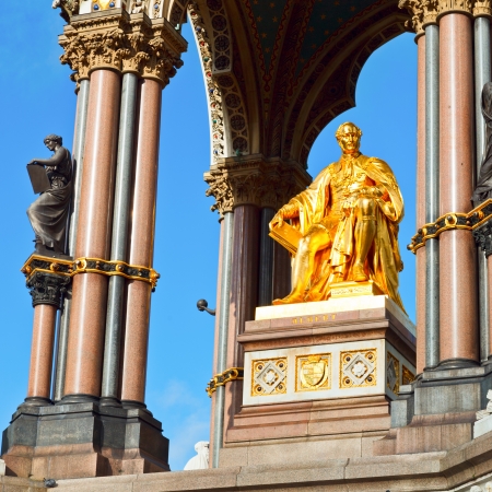 The Memorial statue of Albert in Londonのeditorial素材