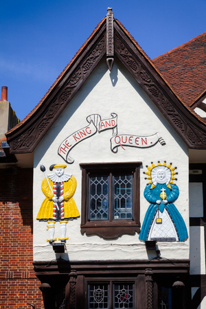 BRIGHTON, UK - JUN 5, 2013:  Mock Tudor extravagant King and Queen pub and hotel facade portrays king Henry VIII and queen Anne Boleynのeditorial素材