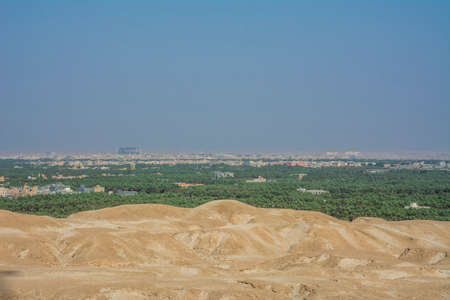 Al-Qarah mountain is a mesa that stands about 75 metres Al-Qarah village Al Hofuf, Saudi arabia.It has many caves with very cool air inside. Unlike many caves, these were formed by subaerial weathering rather than dissolution, and as a result have a highly distinctive shape.の写真素材
