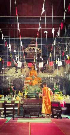 Old temple Bangnamphung Thailandの素材