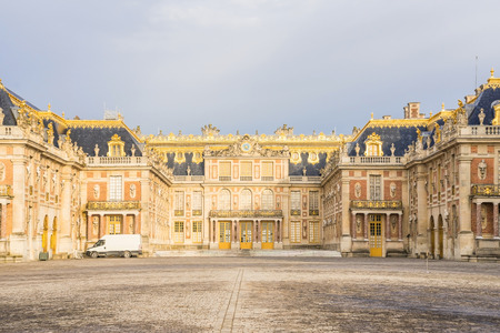 Outside view of Famous palace Versailles. The Palace Versailles was a royal chateau. It was added to the UNESCO list of World Heritage Sites. Paris, Franceのeditorial素材