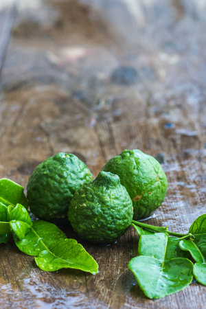 bergamot on wood floorの写真素材