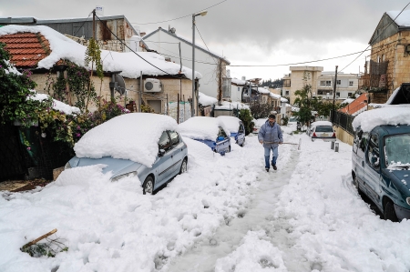 Jerusalem city covered in snow, December 13, 2013のeditorial素材