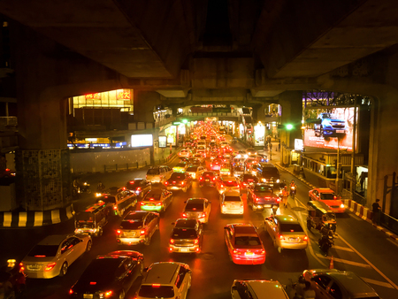 Day of traffic jam and many car on night at Bangkok, Thailand on on August 1st, 2017のeditorial素材