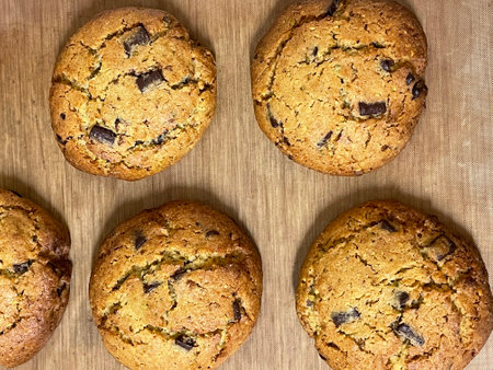 perfect golden brwon color pistachio chocolate chip cookies