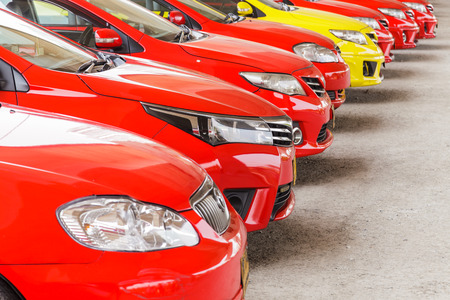 BANGKOK, THAILAND - April 2016: Row of taxi drivers wait for passenger on a parking lot on April 13, 2016 in Bangkok, Thailand.のeditorial素材