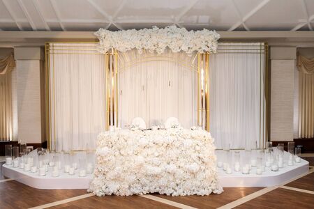 Magnificent table setting for celebrating weddings and other banquets.の写真素材