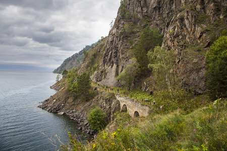 The hiking trail along the coast of Lake Baikal.のeditorial素材