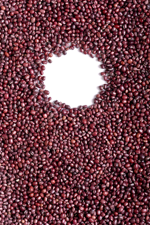A shot of adzuki beans (azuki, aduki, red mung beans). Backgroundの写真素材