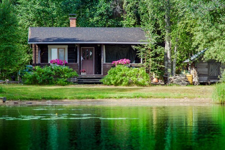 Cottage by the lake in rural Finlandの写真素材