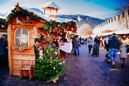 TRENTO, ALTO ADIGE, ITALY - DECEMBER 17, 2016: traditional Christmas market. Trento, Alto Adige, Italyのeditorial素材
