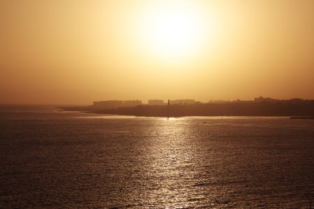 The sun over el morro castle cubaの写真素材