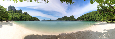 Panorama of islands view, sand beach and blue sky at archipelago island Ang Thong Thailand,の写真素材
