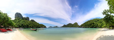 Panorama of islands view, sand beach and blue sky at archipelago island Ang Thong Thailand,の写真素材