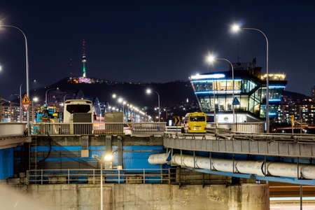 Transportation at Dongjak Bridge in Dongjak-gu, Seoul, Koreaの写真素材