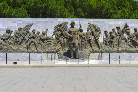 Canakkale, Turkey - July 2, 2016: Ataturk Statue in The Canakkale Martyrs Memorial is a war memorial commemorating the service of about Turkish soldiers who participated at the Battle of Gallipoli.のeditorial素材