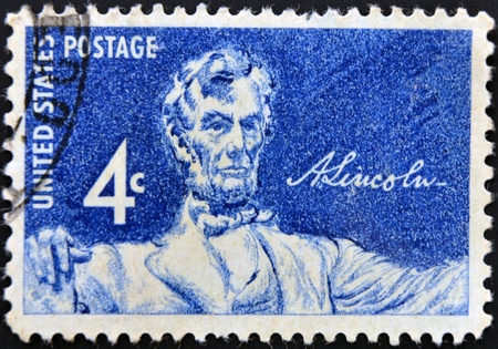 UNITED STATES OF AMERICA - CIRCA 1958: a stamp printed in the USA shows Statue of a seated Lincoln by Daniel Chester French, circa 1958 のeditorial素材