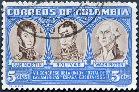 COLOMBIA - CIRCA 1955: A stamp printed in Colombia shows San Martin, Simon Bolivar and George Washington, circa 1955のeditorial素材