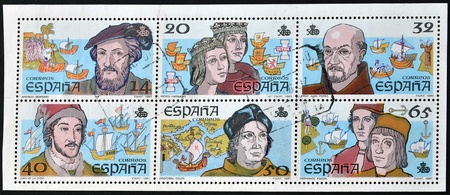 SPAIN - CIRCA 1987: A stamp printed in spain dedicated to the centennial of the discovery of america, circa 1987のeditorial素材