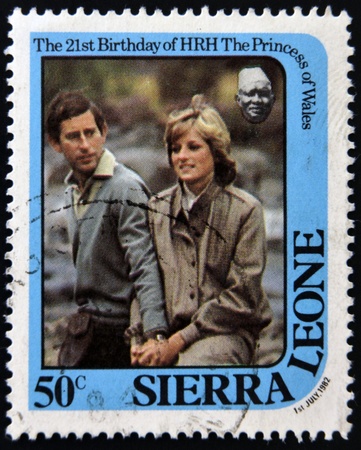 SIERRA LEONE - CIRCA 1982: A stamp printed in Sierra Leone shows he princess of Wales, Diana and Prince Charles, circa 1982 のeditorial素材