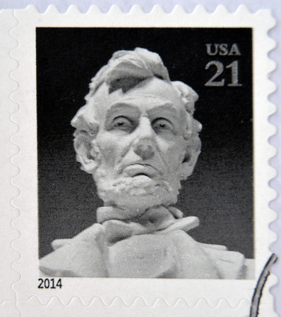 UNITED STATES OF AMERICA - CIRCA 2014: A stamp printed in USA shows Abraham Lincoln, circa 2014 のeditorial素材