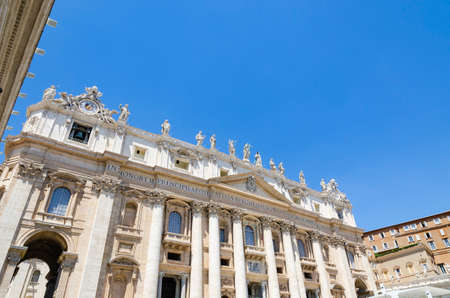 Facade of Saint Peter in the Vaticanのeditorial素材