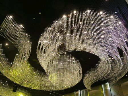 Chandelierの素材
