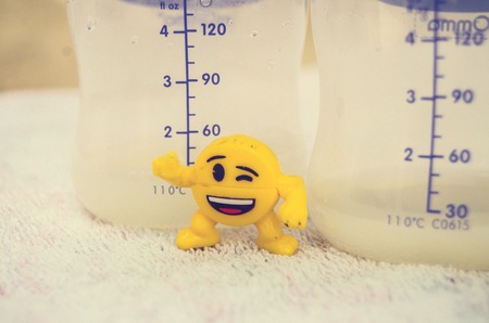 expresed milk 5 days after mother delivered baby, colostrum changing to a milk, breastfeeding...