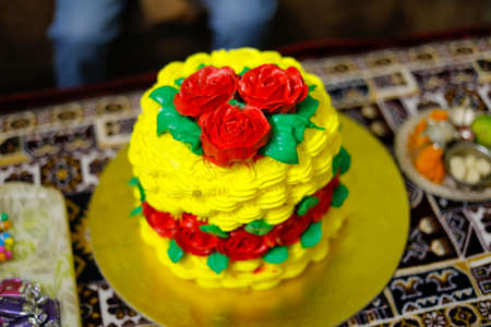 Home made decorate beautiful flowers cakes