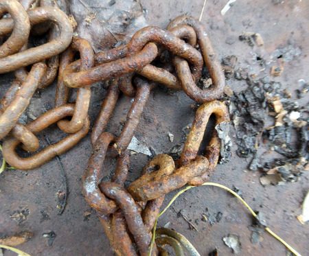 rusty old steel chainの写真素材