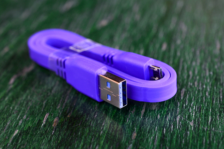 new usb 3 purple cableの写真素材