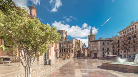 Panoramic timelapse hyperlapse of Valencias Plaza de la Virgen. Spainの写真素材