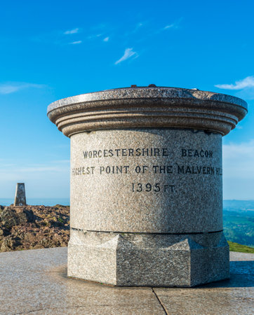The highest point in Worcestershire.In sunny summer weather against blue sky,scenic panoramic 360 degree views of the Malverns,Gloustershire,Severn valley and Herefordshire.のeditorial素材