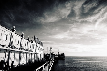 BRIGHTON SUSSEX UK 13 October 2016: Brighton Palace Pier, Englandのeditorial素材
