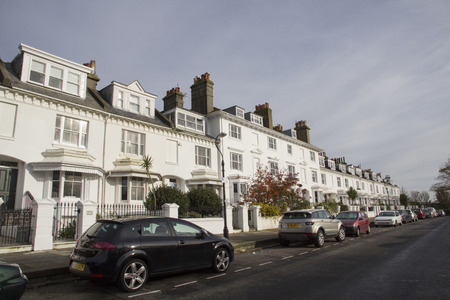 BRIGHTON, SUSSEX UK 13 October 2016: Brighton street of terraced housのeditorial素材