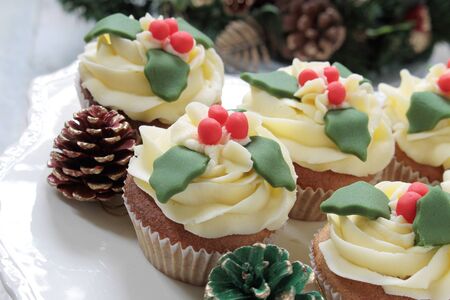Christmas cup cakesの写真素材