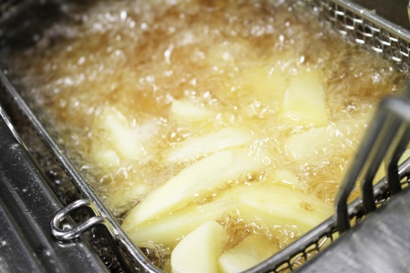 deep frying chipped potatoes