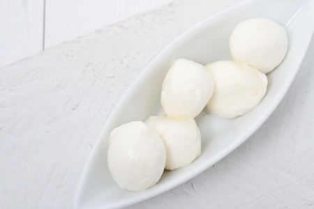 round mozzarella pearls