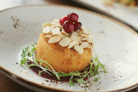 baked brie cheese appetizer starterの写真素材