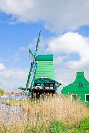 dutch windmills over  river in Zaanse Schans, Hollandの写真素材