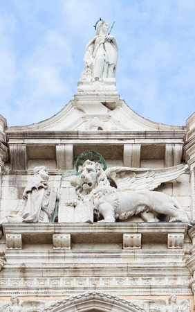 Lion symbol of Veniceの写真素材