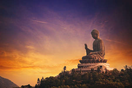 Tian Tan Buddha (Hong Kong, Lantau Island) 

の写真素材