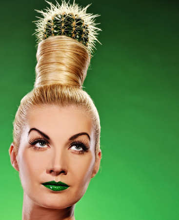  Woman with cactus in her hair 
の写真素材