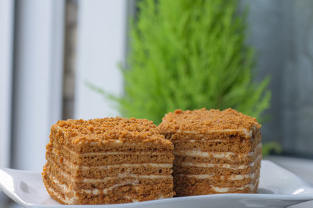 honey cake, cream, sweet food, desert