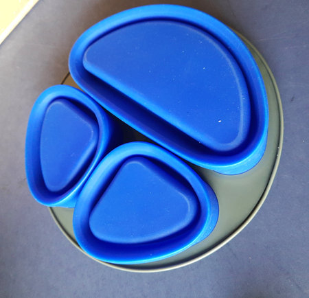 collapsible portable silicone based water bottle cup lunch box kitchenwareの写真素材